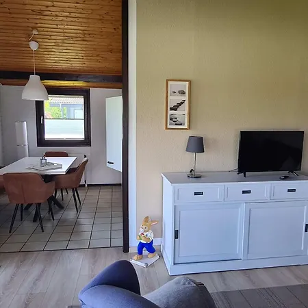 Casa vacanze B 2 Direkt Am Binnensee- Seeblick By Interhome Grosswurden