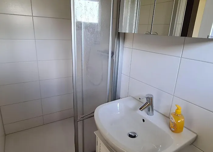 B 2 Direkt Am Binnensee- Seeblick By Interhome Grosswurden